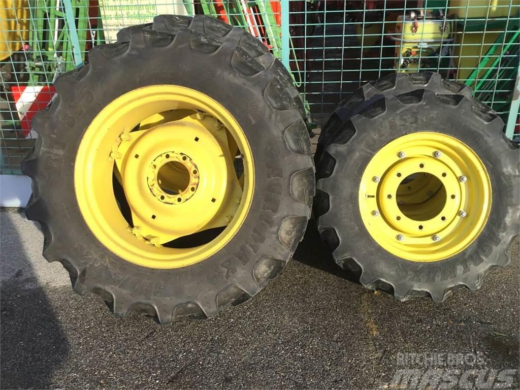  280/85R20 - 340/85R28 Dekk, hjul og felger