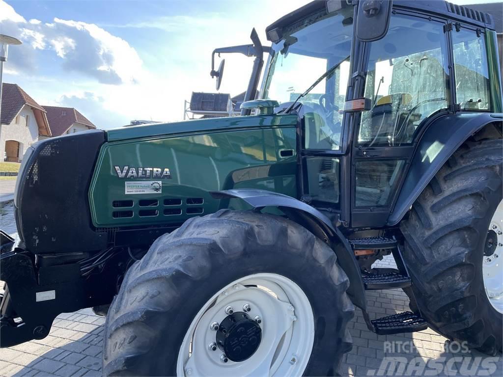 Valtra 6850 HiTech Traktorer