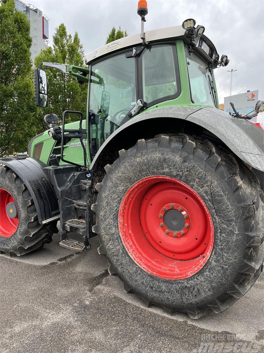 Fendt 828 VARIO PROFI Traktorer