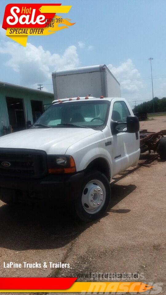 Ford F-450 Super Duty Chassis