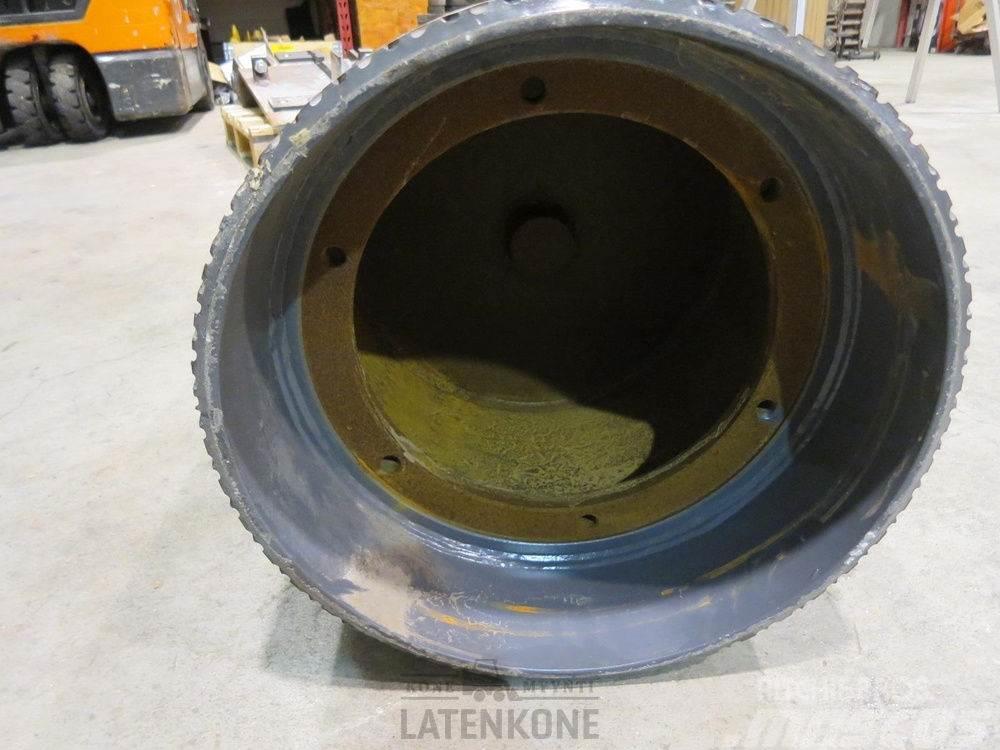 Metso Conveyor drive pulley drum 416x1260mm 340700 Knusere