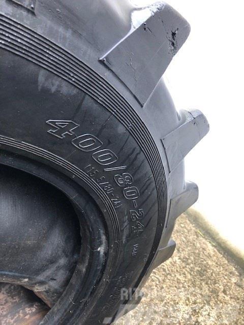 Dunlop 400/80 X 24 Dekk, hjul og felger