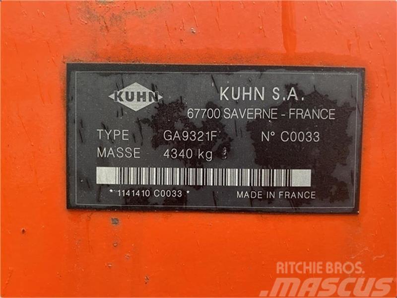 Kuhn GA9321F Raker og høyvendere