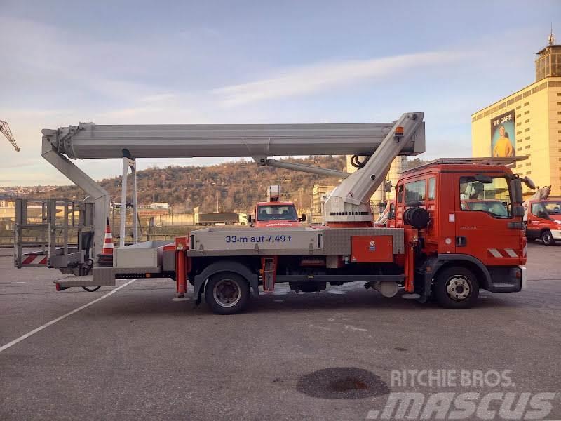 Ruthmann T 330 / MAN TGL 7.150 4X2 BB Bilmontert lift