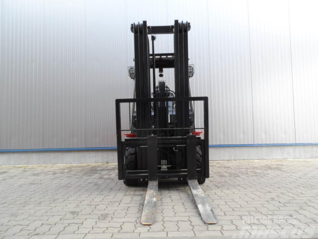 Hangcha CPCD35-XH7F Diesel Trucker