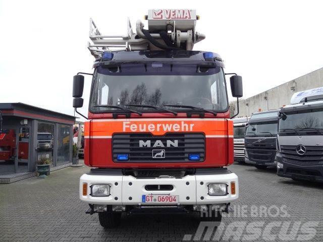 MAN FE410 6X6/ Vema Lift 32 Meter/ Feuerwehr Bilmontert lift