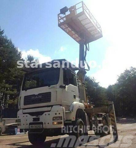 MAN TGA 18.310 4x4 AMV Platform 360 1000kg Bilmontert lift