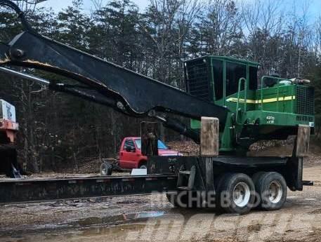 John Deere 437D Knuckleboom lastere