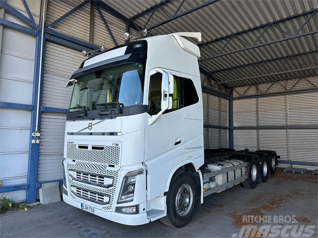 Volvo FH16 650 8x4 Chassis