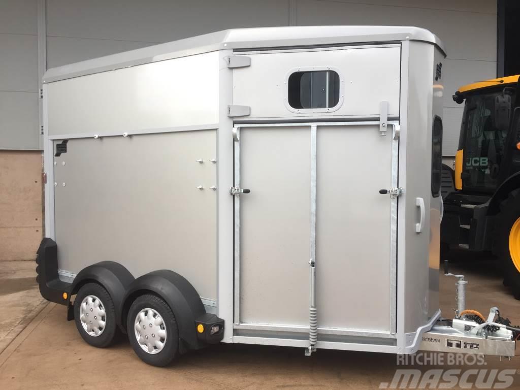 Ifor Williams HB511 horse box trailer Universalvogner