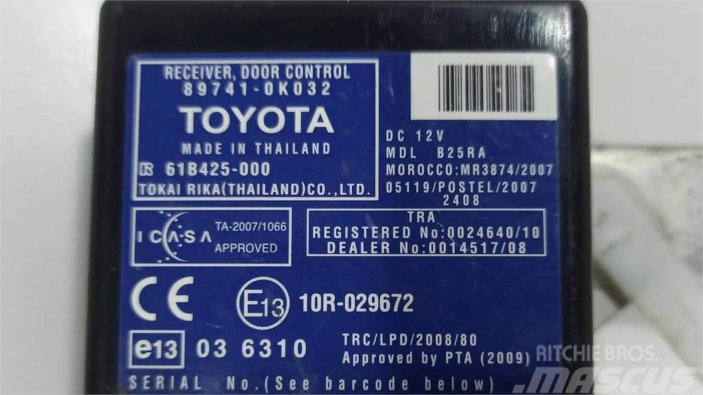Toyota Hilux Lys - Elektronikk