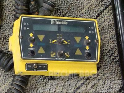Trimble BLADE PRO LASER CONTROL SYSTEM Andre komponenter
