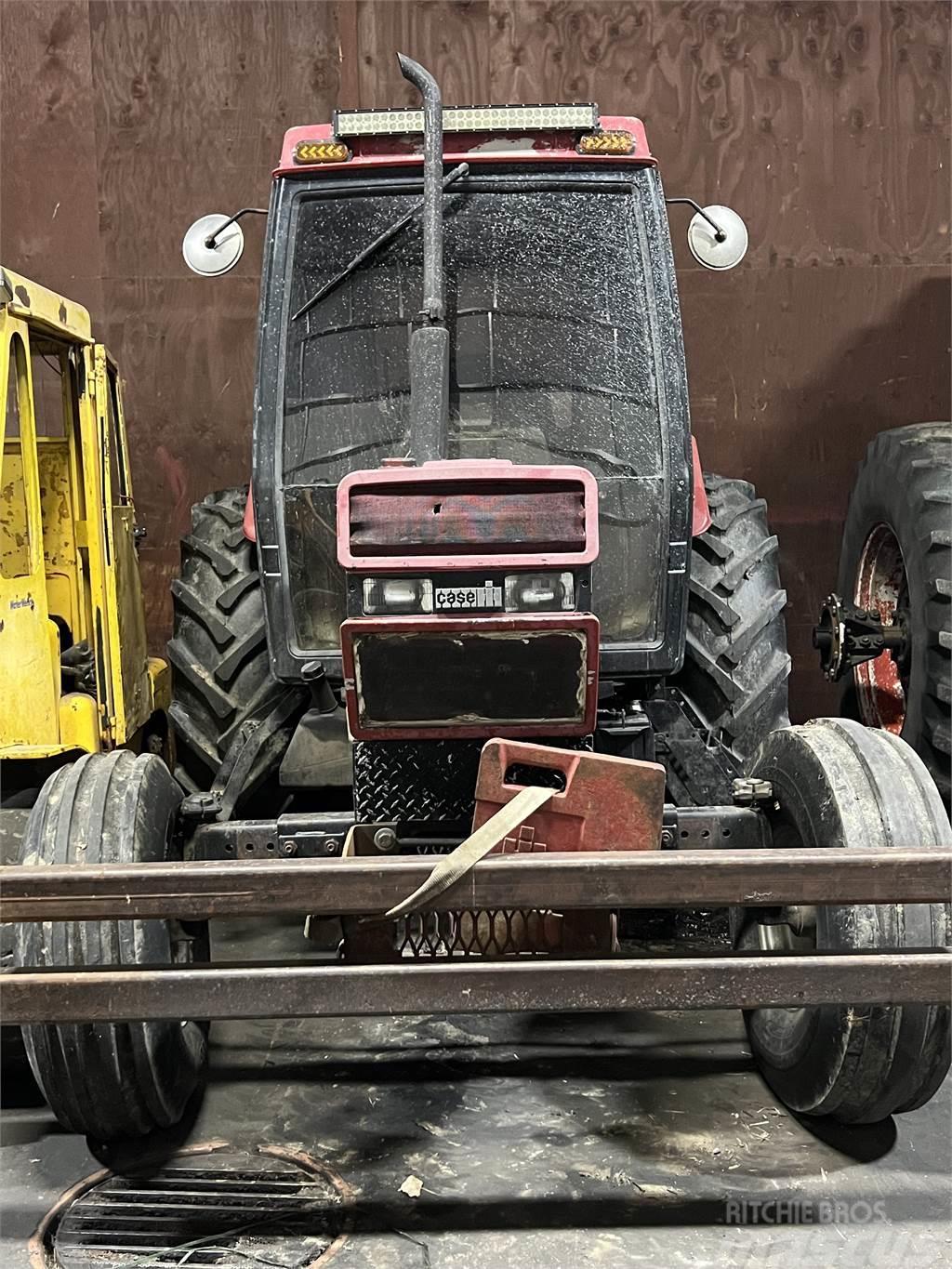 Case IH 585 Traktorer