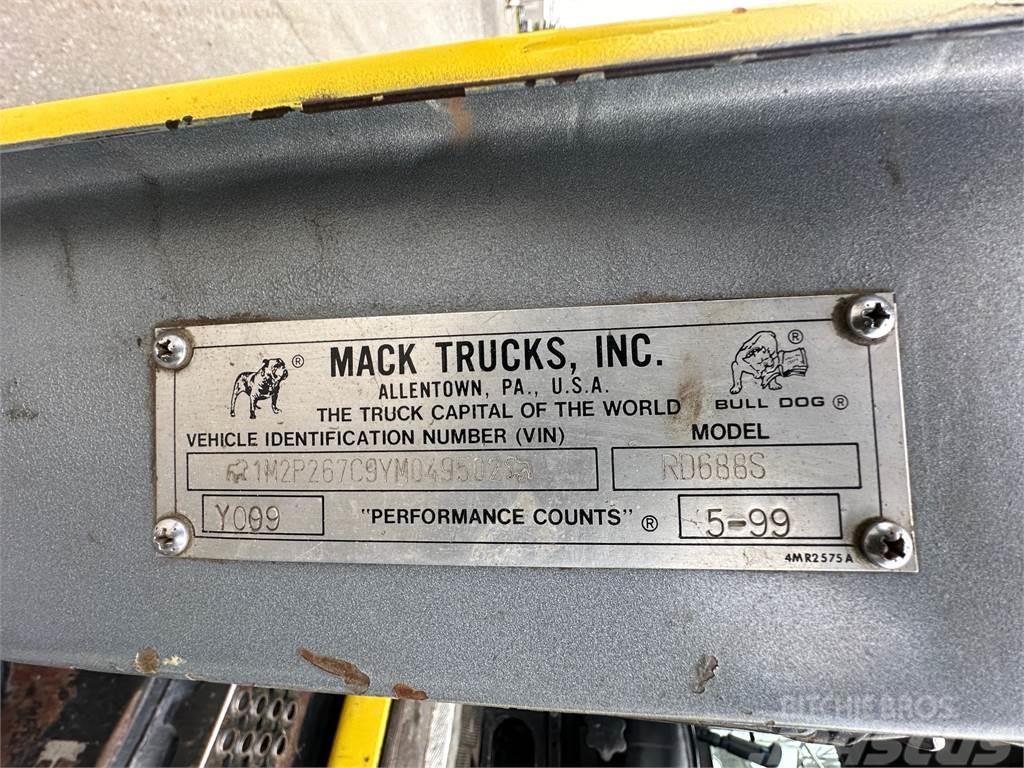 Mack RD688S Renovasjonsbil
