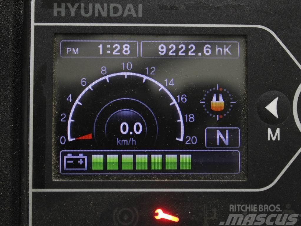 Hyundai 16 BRJ-9 Skyvemasttruck
