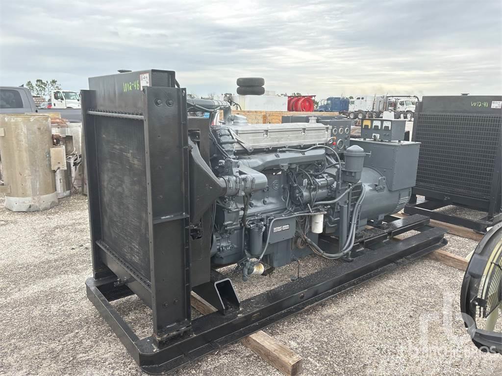 Newage 350 kW Skid-Mounted Diesel Generatorer