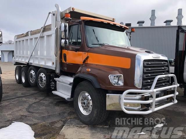 Freightliner 114SD Chassis