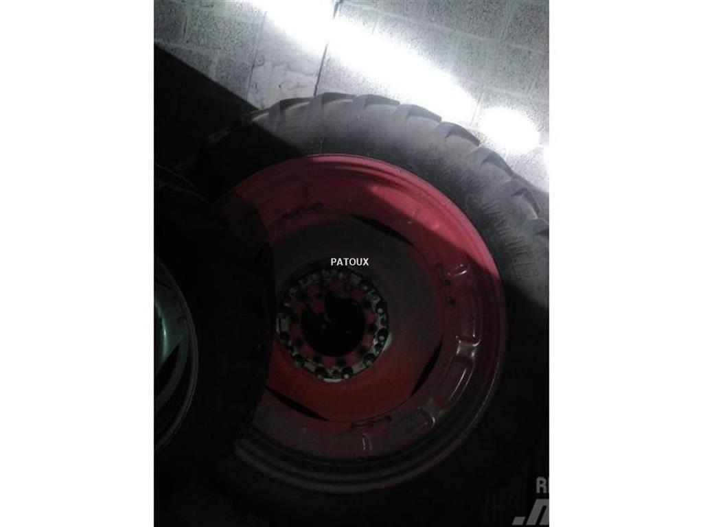 Kleber 300/95R52 Dekk, hjul og felger