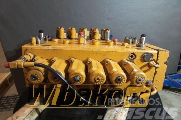 CASE Distributor Case WX210 Hydraulikk