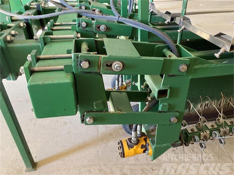  - - -  Christiaens Agro Systems - Rotorstrigle Øvrige landbruksmaskiner