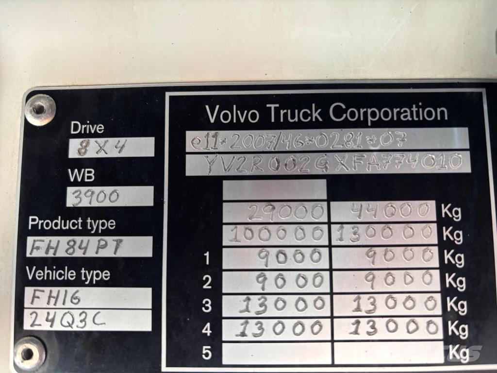 Volvo FH16 8x4 EURO6 + HYDRAULICS + PTO + GCW 130Ton, 2015, Otepää vald ...